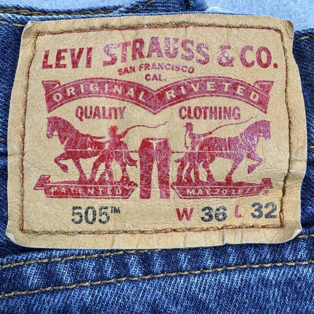 Levis Men's 505 Regular Size 36x32 Straight Leg Blue Denim Jeans - Picture 3 of 5